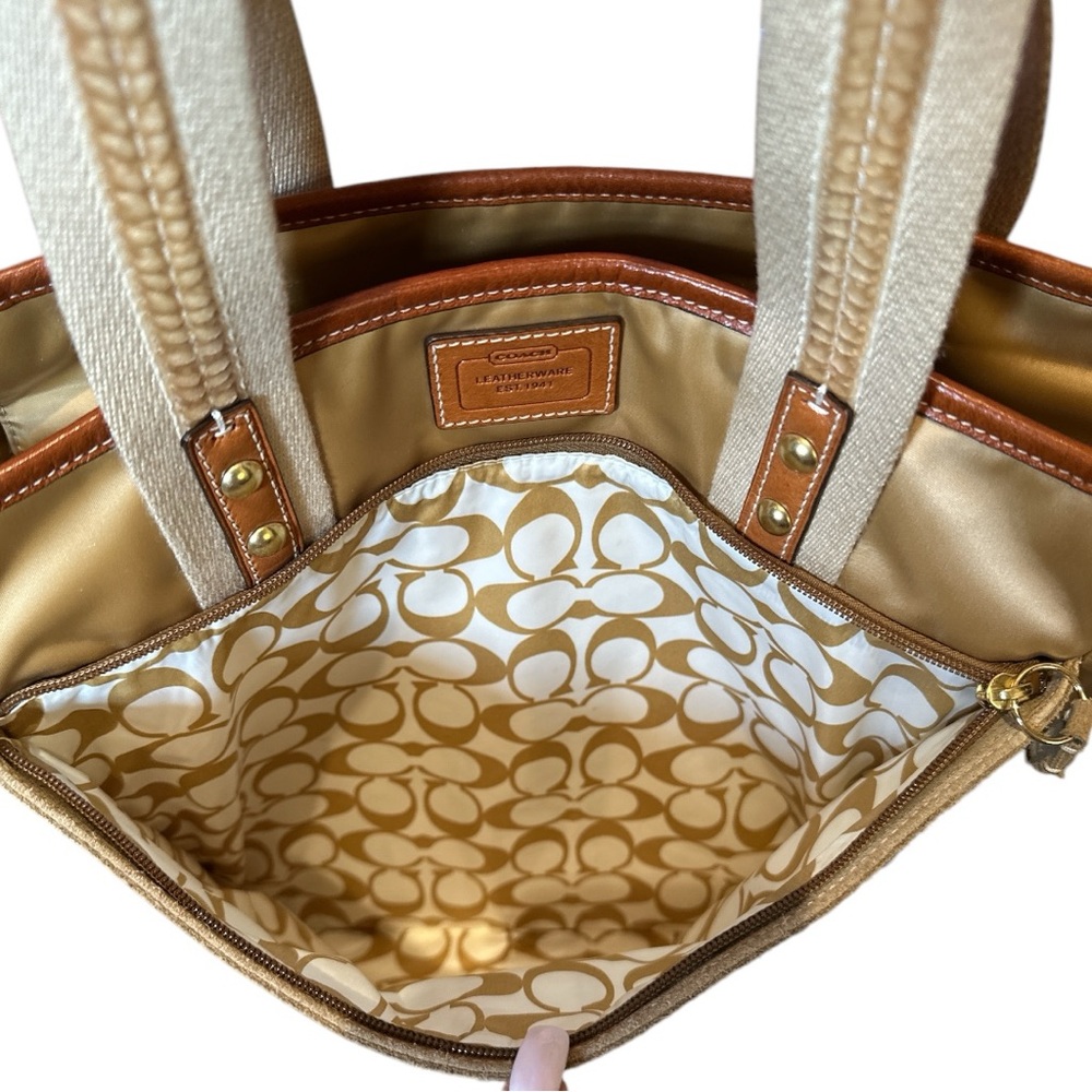 Coach Hamptons Weekend Tote Euc - image 7